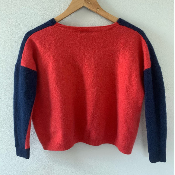 C By Bloomingdales Red/Blue Long Sleeve Cashmere Sweatshirt - Picture 2 of 5